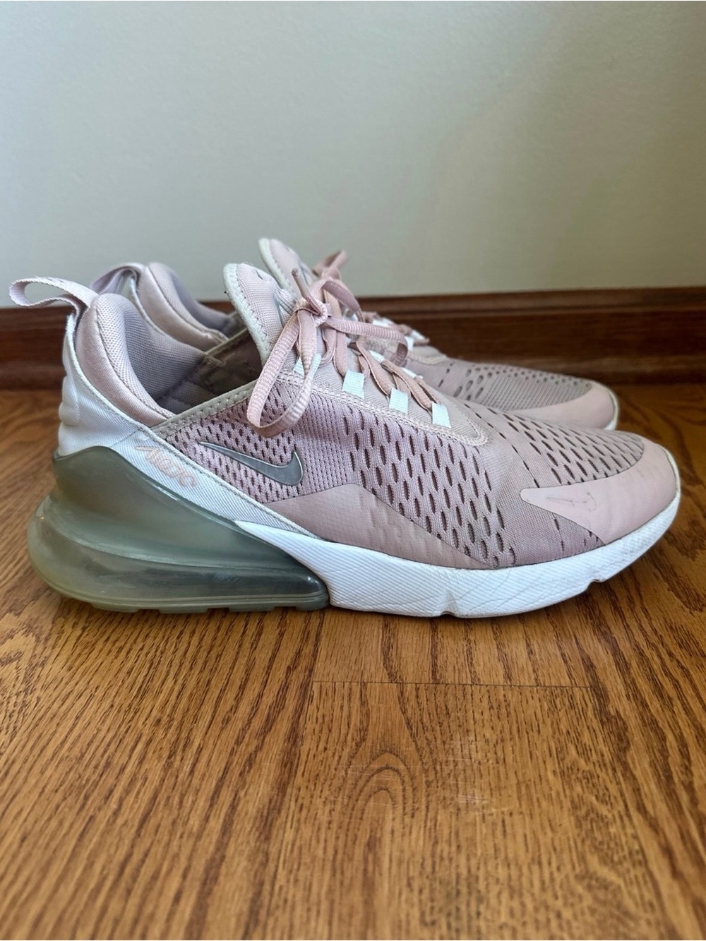 Nike Air Max 270 Shoes Womens Size 11 Pink